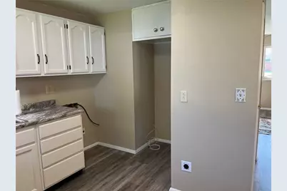 5669 Traymore Drive, Huber Heights, OH 45424 - Photo 8