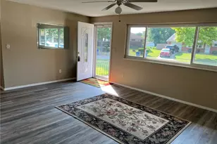 5669 Traymore Dr, Huber Heights, OH 45424 - Photo 4