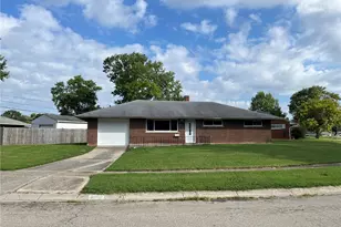 5669 Traymore Dr, Huber Heights, OH 45424 - Photo 2