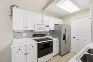 4281 Defender Dr, Colerain Township, OH 45252 - Photo 20