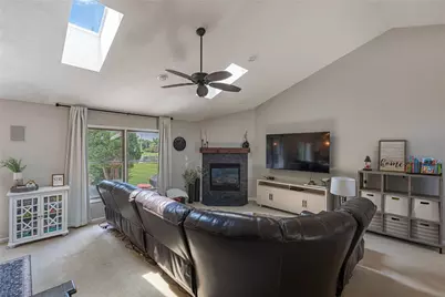 101 Crown Point Meadows, Clear Creek Township, OH 45458 - Photo 2