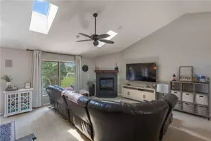 101 Crown Point Meadows, Clearcreek Twp, OH 45458 - Photo 2