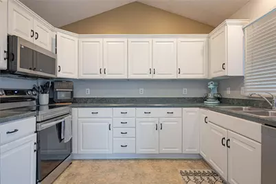 101 Crown Point Meadows, Clear Creek Township, OH 45458 - Photo 8