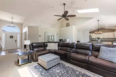 101 Crown Point Meadows, Clear Creek Township, OH 45458 - Photo 4