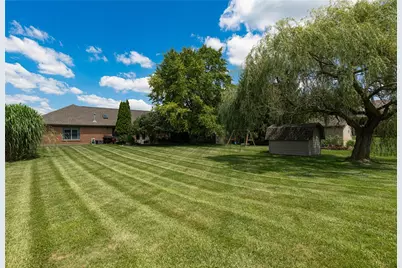 101 Crown Point Meadows, Clear Creek Township, OH 45458 - Photo 22
