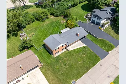 617 Stoneybrook Drive, Kettering, OH 45429 - Photo 44