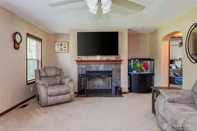 945 Ormsby Drive, Xenia, OH 45385 - Photo 4