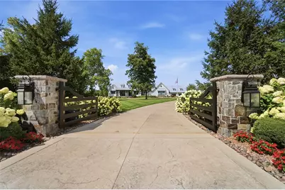 3556 E Centerville Road, Sugarcreek Twp, OH 45370 - Photo 8