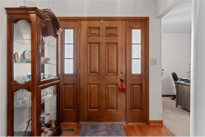 7015 Rosecliff Place, Miami Township, OH 45459 - Photo 4