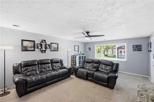 4867 Arrowhead Dr, Kettering, OH 45440 - Photo 4