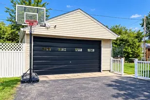 248 Mountair Dr, Vandalia, OH 45377 - Photo 2