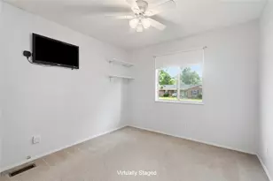 2760 Corlington Dr, Kettering, OH 45440 - Photo 10