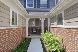 4370 Waters Edge Ln, Turtlecreek Twp, OH 45036 - Photo 4