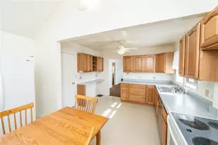 956 Chelsea Ave, Dayton, OH 45420 - Photo 8