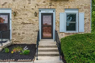 7827 Port Cir, Centerville, OH 45459 - Photo 2