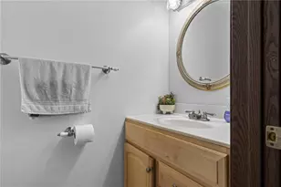 7827 Port Cir, Centerville, OH 45459 - Photo 12