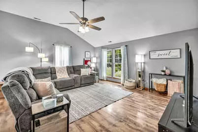 909 McDowell Street, Xenia, OH 45385 - Photo 8
