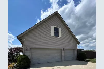 4391 Saratoga Place, Huber Heights, OH 45424 - Photo 2