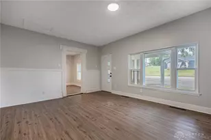 637 E Main St, Xenia, OH 45385 - Photo 4