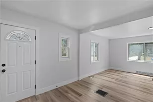 719 Kirk Lynne St, Dayton, OH 45403 - Photo 14