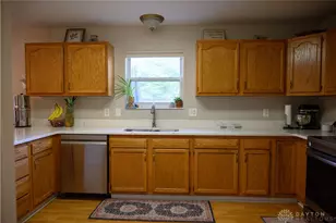 4320 Softwood Ln, Dayton, OH 45424 - Photo 4