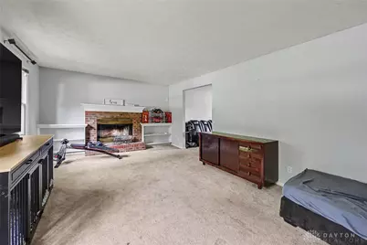 411 Darst Road, Beavercreek, OH 45440 - Photo 6
