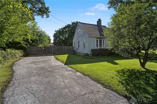 5621 Andover Ave, West Carrollton, OH 45449 - Photo 1