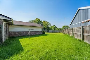 7816 Waterton Ct, Trotwood, OH 45426 - Photo 16