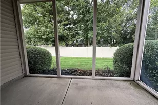 7468 New York Way, Butler Twp, OH 45414 - Photo 28