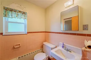 220 W Siebenthaler Ave, Dayton, OH 45405 - Photo 44