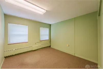 220 W Siebenthaler Avenue, Dayton, OH 45405 - Photo 40