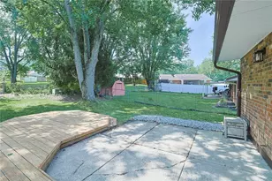 7240 Rustic Woods Dr, Huber Heights, OH 45424 - Photo 12