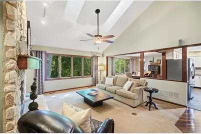 7128 Hunters Creek Drive, Dayton, OH 45459 - Photo 6