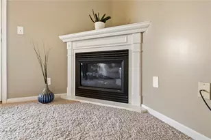 2275 Pinnacle Ct, Fairborn, OH 45324 - Photo 6
