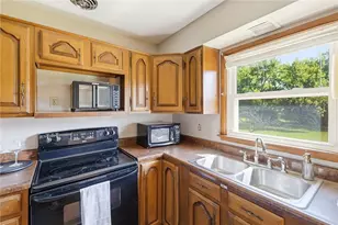 7741 Lois Cir, Miami Township, OH 45459 - Photo 14