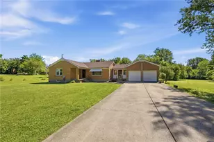 7741 Lois Cir, Miami Township, OH 45459 - Photo 4