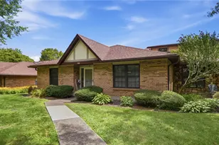 750 Pine Needles Dr, Washington Twp, OH 45458 - Photo 2
