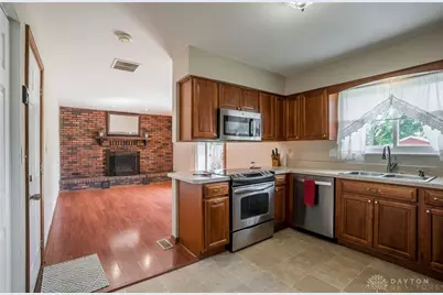 185 Katy Lane, Englewood, OH 45322 - Photo 8