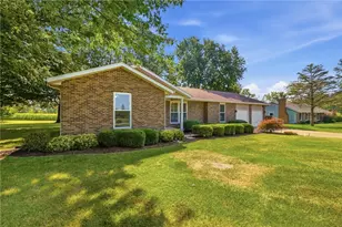 3620 Old Mill Rd, Springfield, OH 45502 - Photo 2