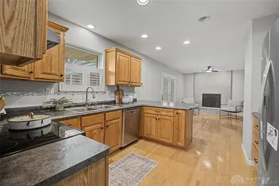 1317 S Elm Street, West Carrollton, OH 45449 - Photo 18
