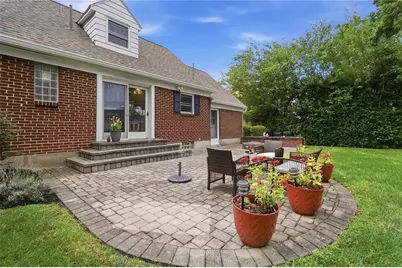 413 N Bromfield Road, Kettering, OH 45429 - Photo 4