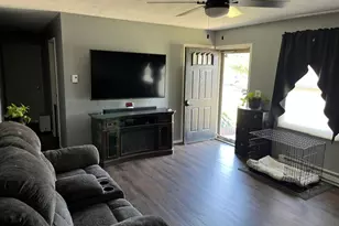 421 Evergreen Dr, Eaton, OH 45320 - Photo 2