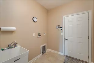 7539 E State Route 55, Casstown, OH 45312 - Photo 32