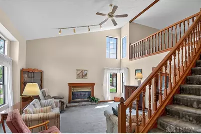 322 Meadowgrove Drive, Englewood, OH 45322 - Photo 4