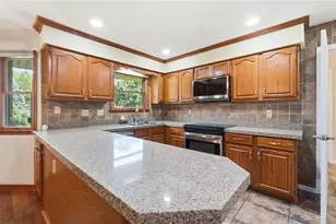 10619 Frederick Pike, Butler Twp, OH 45377 - Photo 18