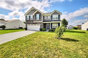 1097 Marty Lee Ln, Carlisle, OH 45005 - Photo 1