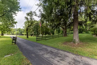 7853 Chambersburg Road, Huber Heights, OH 45424 - Photo 2