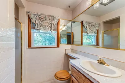 7853 Chambersburg Road, Huber Heights, OH 45424 - Photo 16
