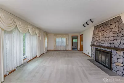 7853 Chambersburg Road, Huber Heights, OH 45424 - Photo 6