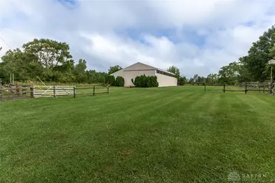 7853 Chambersburg Road, Huber Heights, OH 45424 - Photo 30